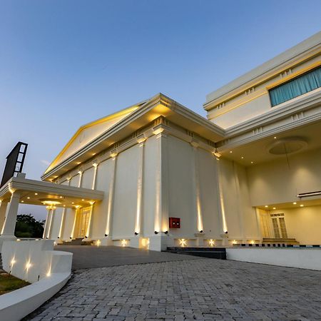 The Grand Monarch Hotel, Ujjain Exterior photo