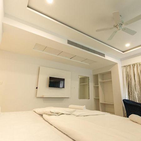 The Grand Monarch Hotel, Ujjain Exterior photo